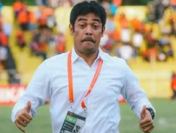 Semen Padang FC Tunjuk Stefano Cugurra sebagai Pelatih Baru Gantikan Nil Maizar