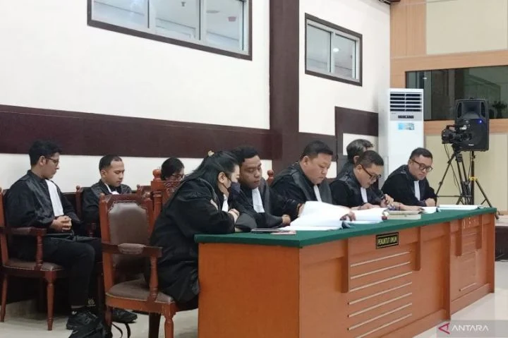 Sidang Ijazah Jokowi Berlarut, Dokter Tifa dan Saksi Soroti Ketiadaan Dokumen Asli