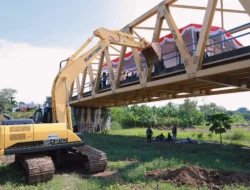 Subuh Surabaya: Pembangunan Jembatan Candinegoro Dikejar 24 Jam, Target Rampung Desember 2026