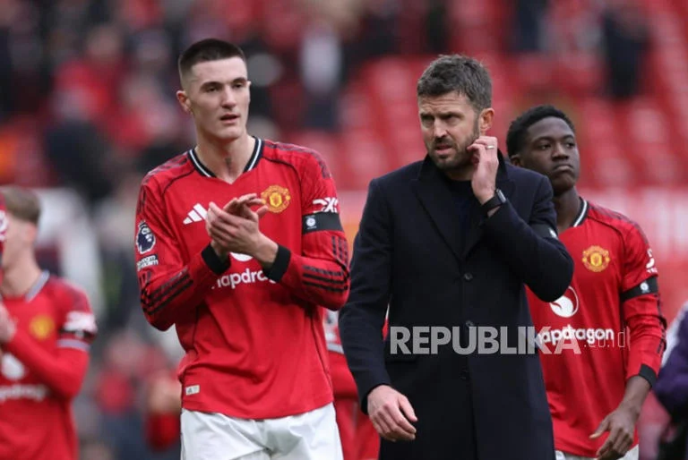 Tekanan Meningkat di Manchester United: Masa Depan Sesko dan Carrick Jadi Sorotan