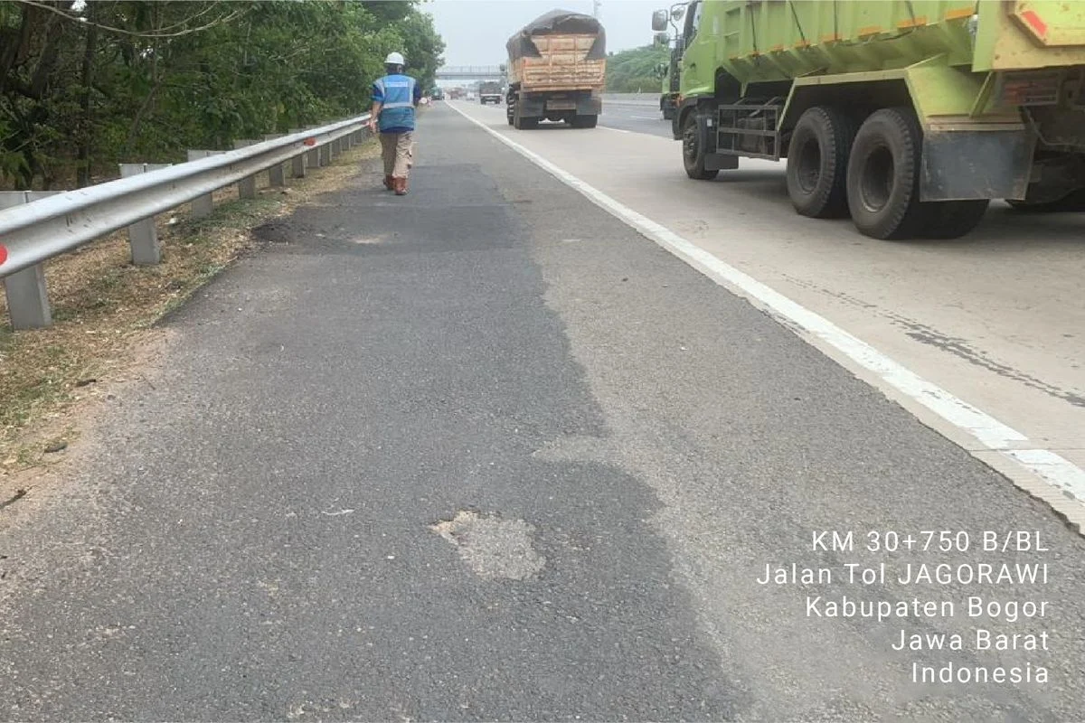 Tol Jagorawi Jadi Sorotan: Macet Parah hingga Kecelakaan Truk dan Pekerjaan Rekonstruksi