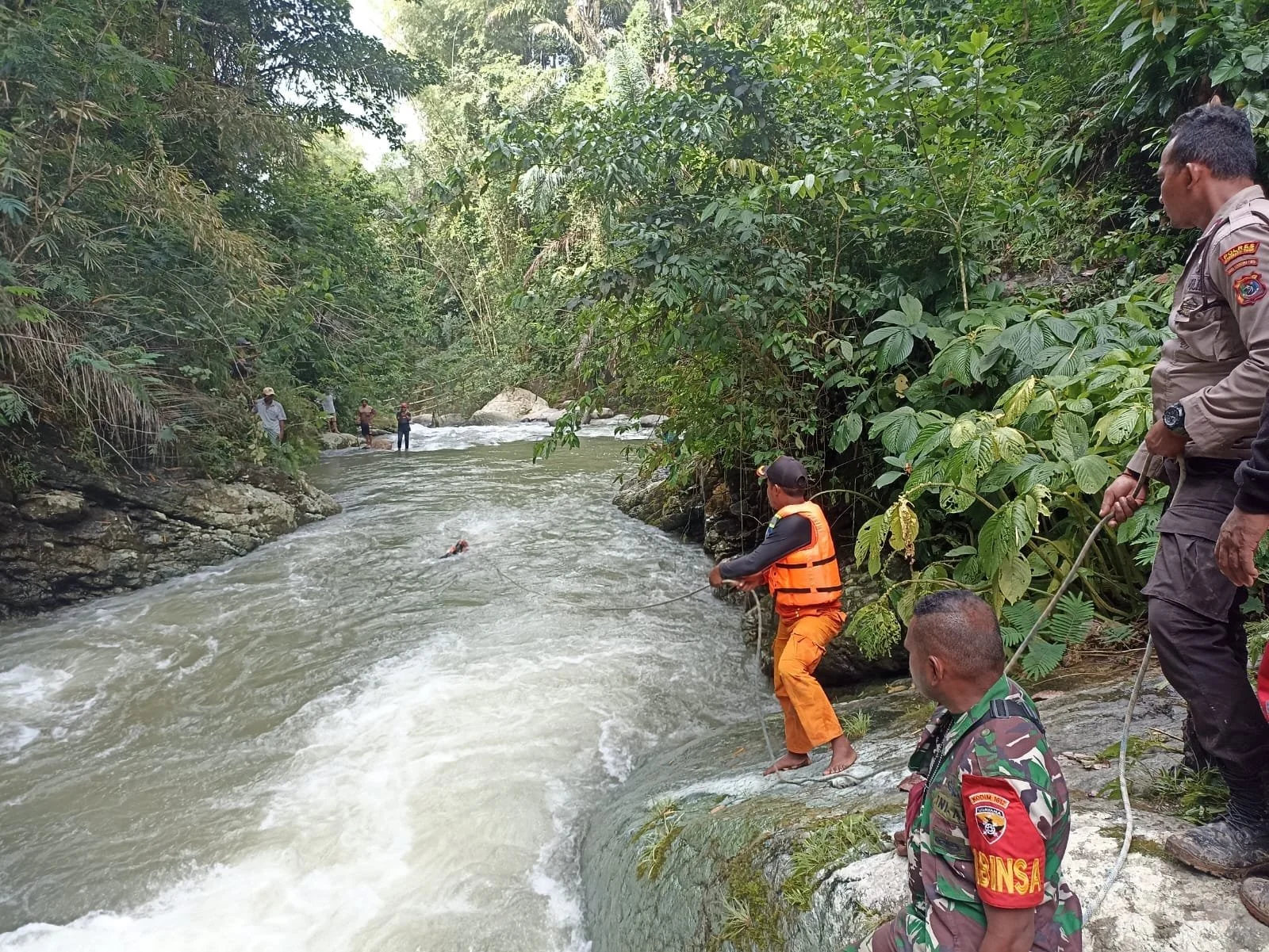 Tragedi Misterius di Myagdi: Dua Balita Terseret Arus Sungai Mistri, Satu Tewas, Satu Hilang
