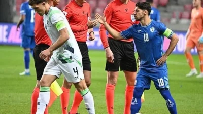 UEFA Selidiki Dugaan Insiden Meludah Pemain Israel ke Staf Pelatih Irlandia