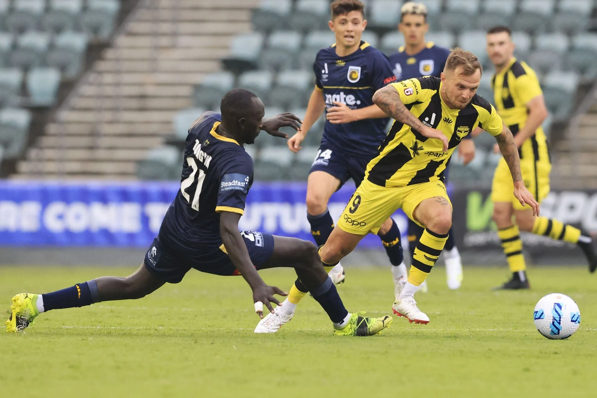 Wellington Phoenix Tekuk Central Coast Mariners 2-0 Lewat Dua Gol Cepat