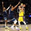 Sandro Mamukelashvili dan Eksperimen Frontcourt Baru Lakers di Tengah Krisis Bangku Cadangan